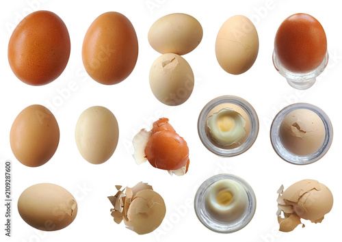 Bild auf Leinwand Fresh farm chicken eggs of various sizes and shades, hard-boiled eggs, cracked,