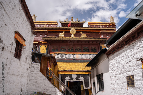 Canvas Print Renkang Ancient House former residence of the 7th Dalai Lama in Litang Sichuan C