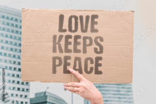 Konstfotografi "Love Keeps Peace" Caring relationships preserve tranquility