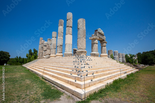 Ancient Temple of Apollo Sm...