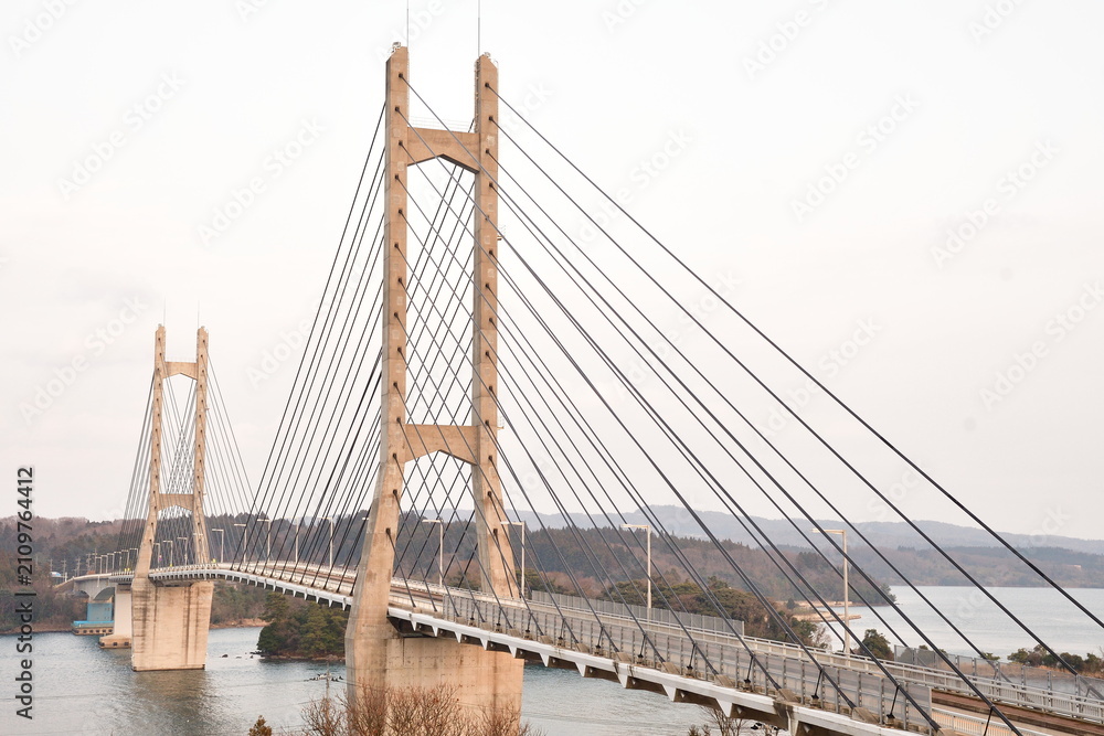 Fototapeta premium ツインブリッジのとと能登島への道(石川県七尾市)
