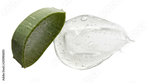 Bild auf Leinwand Fresh aloe vera leaf and clear gel smear with bubbles, natural skincare ingredie