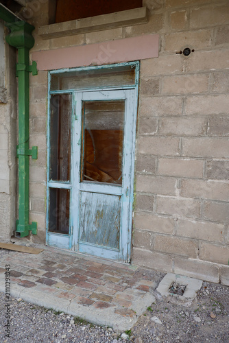 Obraz na płótnie Back door ata the Ghost Casino and old train depot at Rhyolite ghost town, Nevad