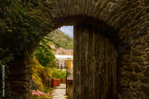 Εκτύπωση καμβά old stone house