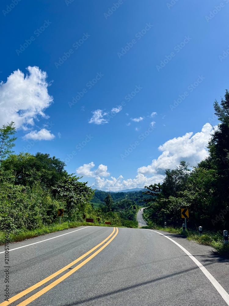 Fototapeta premium road to the sky