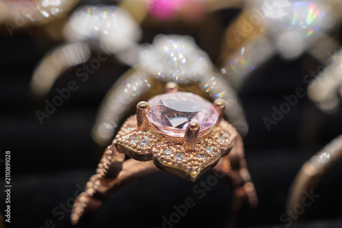 фотографія jewelry diamond rings show in luxury retail store window display showcase