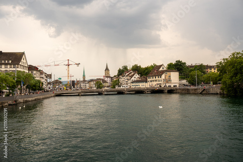 Foto Scenic city skyline of Zurich from ETH Zurich university terrace under summer sk