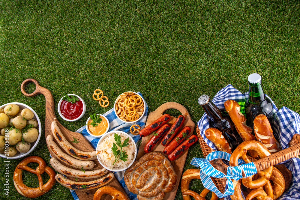 Fototapeta premium Oktoberfest picnic and barbecue food, Oktoberfest bavarian party menu