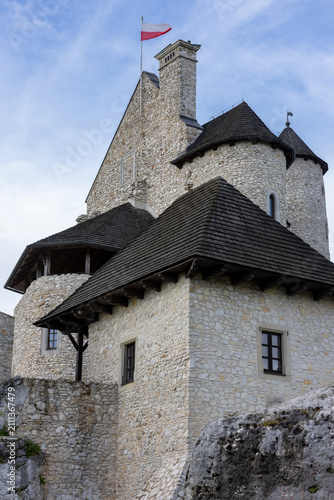 Fotografie Bobolice Castle — reconstructed Gothic castle on Eagle's Nest Trail, Jura, Polan