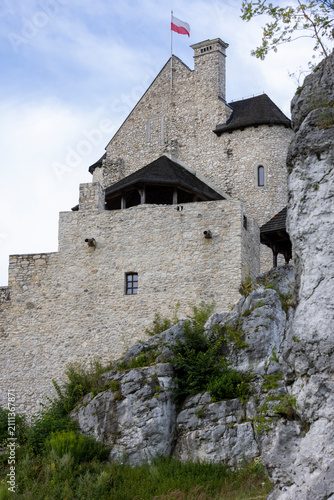 Fotografie Bobolice Castle — reconstructed Gothic castle on Eagle's Nest Trail, Jura, Polan