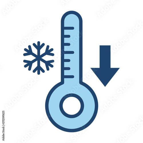 Foto Thermometer with snowflake dropping temperature
