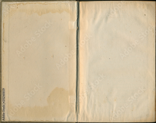 Foto Old obsolete and shabby book pages