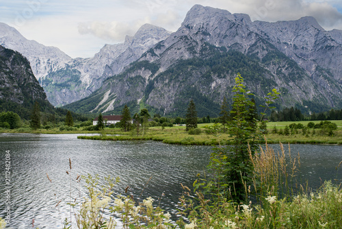 Cuadro en lienzo Almsee Nature Reserve in the Austrian Alps