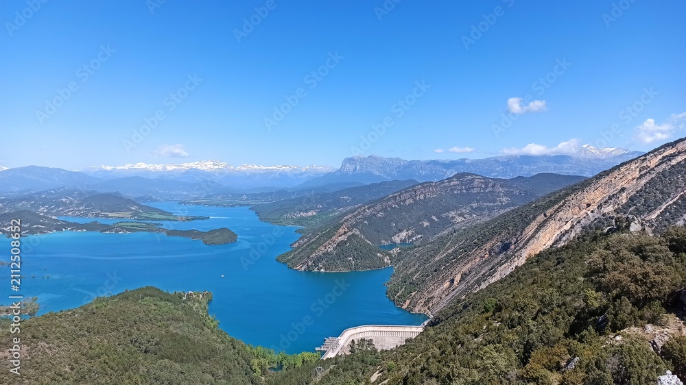 Obraz premium Embalse de Mediano 3