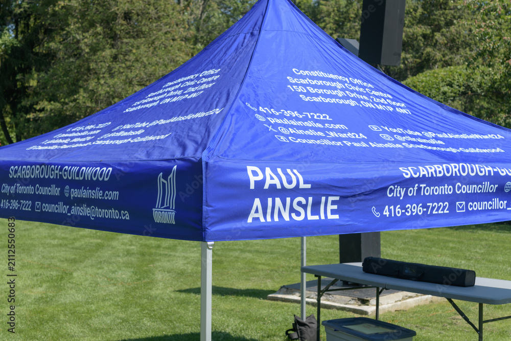 Obraz premium special event tent of co-producer and host, Paul Ainslie (Deputy Mayor for Scarborough), at the 19th Annual Guild Alive with Culture Art Festival, Toronto