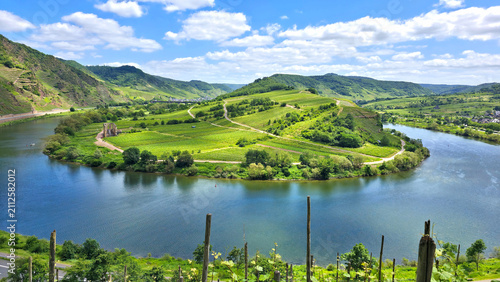 Photos The beautiful Moselle Loop at Bremm, Germany