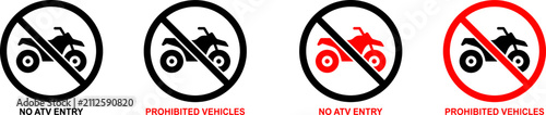 Foto A collection of four circular prohibition signs indicating that all terrain vehi