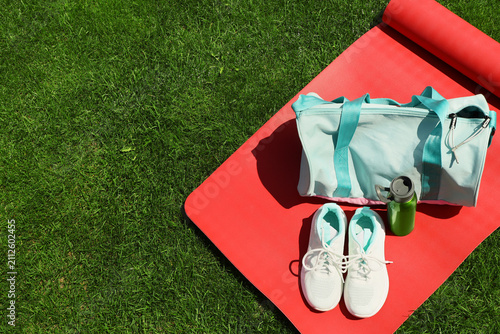 Outdoor fitness equipment w...