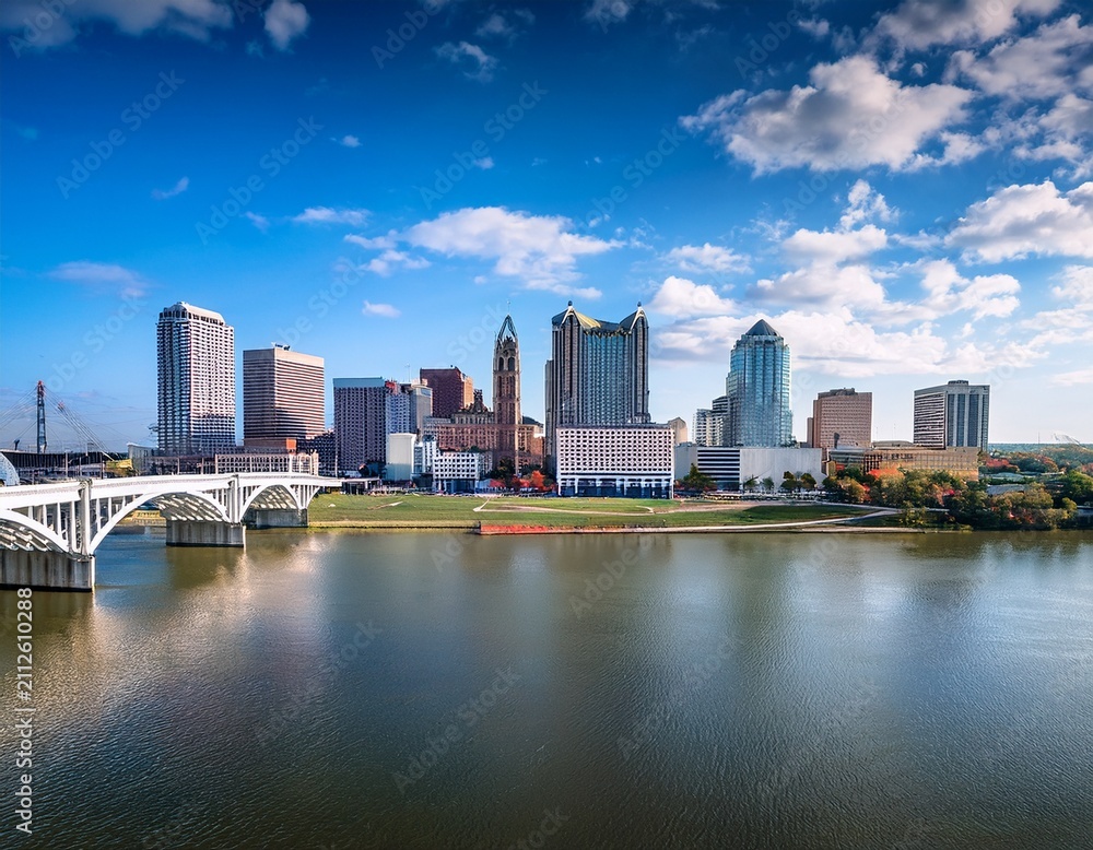 Obraz premium dayton ohio usa skyline on the great miami river