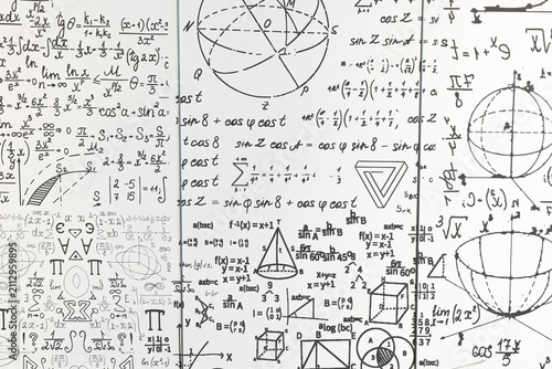 Bild auf Leinwand mathematical formulas, equations and geometric diagrams on chalkboard