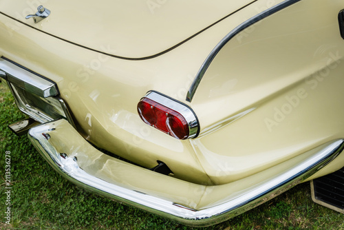 古い車のテールライト　Taillights of old cars, classic cars