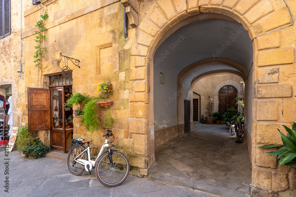 Obraz premium Pienza Town street view in Tuscany of Italy