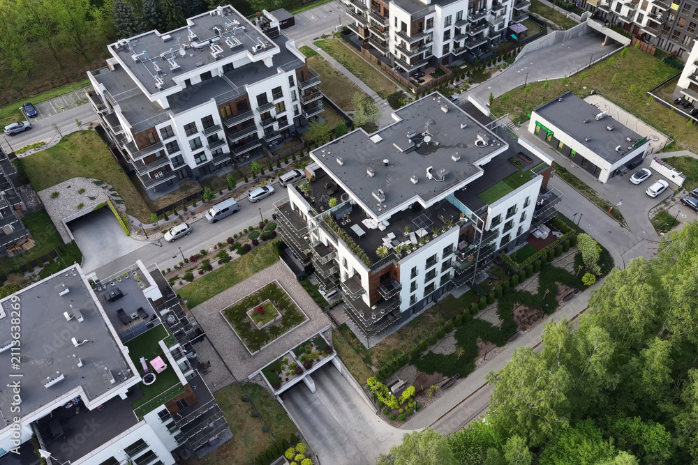 Fototapeta premium Luxury low rise housing with rooftop lounge areas