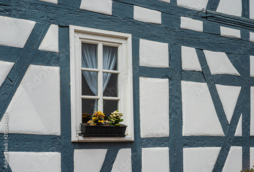 Fachwerkhaus Fassade mit Fenster