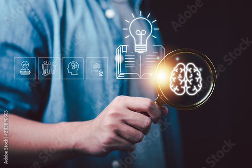 Cuadro en lienzo Education researcher exploring critical thinking, knowledge discovery, cognitive