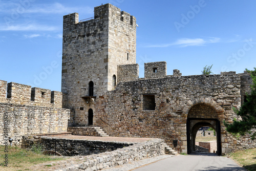 Fotografie Despot Stefan Tower and stone wall entrance at Kalemegdan Fortress, Belgrade, Se