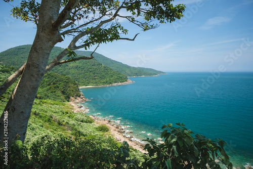 Foto Natural coastal scenery of Son Tra Peninsula in Da Nang, Vietnam