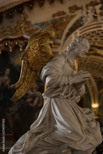 Canvastavla Sculpture religieuse représentant un ange dans l'église São Francisco d'Évora hi