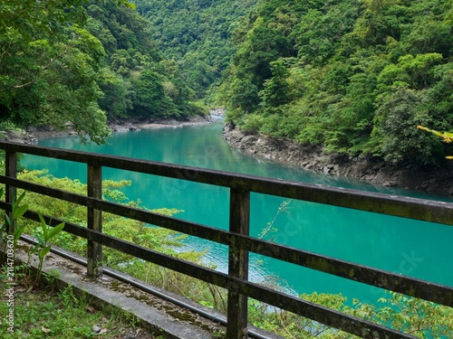 Fotografía Blue Pond at Neidong Forest Park