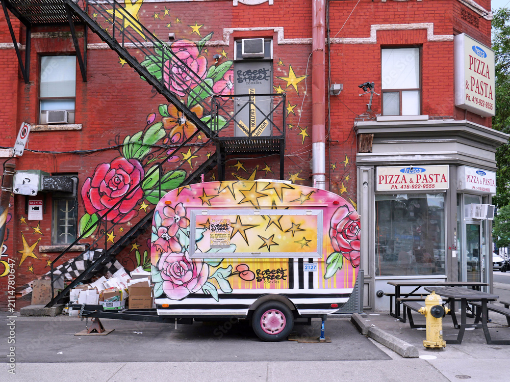 Obraz premium Colorful cookie van, Kensington Market area of Toronto