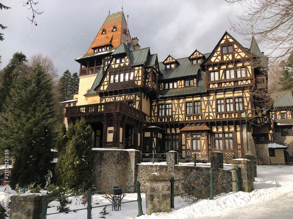 Obraz premium Peles Castle in the city of Romania