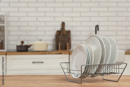 Metal rack with clean plate...