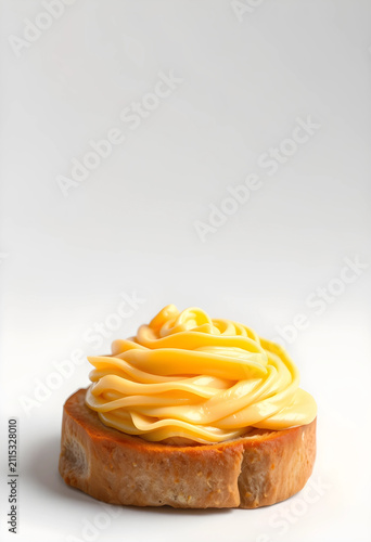 Sweet yellow cream cheese f...