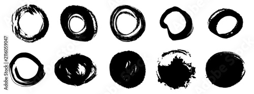 Bild auf Leinwand Ink circle brush stroke set on transparent background