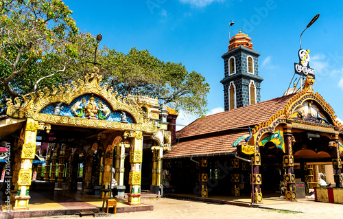 Canvas Print « Selvasannithi Murugan Temple – Un joyau de l’architecture hindoue à Jaffna, Sr