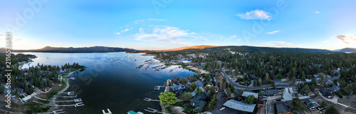 Konstfotografi Big Bear Lake, California, July 25, 2026: Big Bear Lake, California, as seen fro