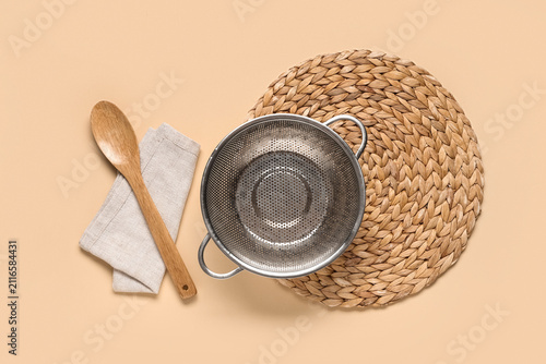 Kitchen utensils with metal...