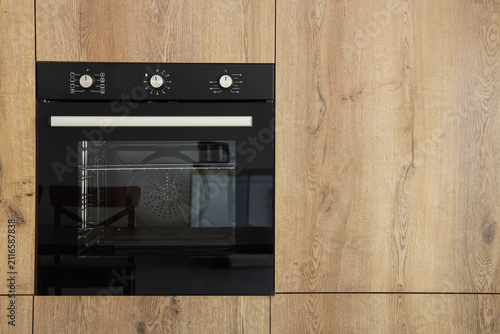 Modern built-in oven in kit...