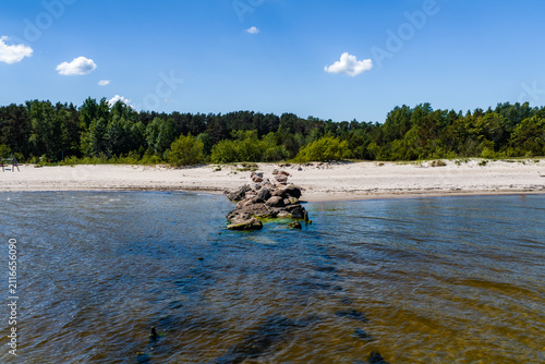 фотографія Sandy beach by the Baltic Sea near Kemeri National Park, Latvia