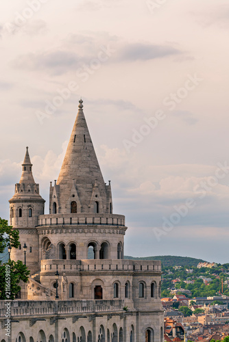 Quadro su tela Elevated view of a Fisherman's Bastion turret with the Budapest cityscape and hi