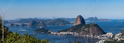 Konstfotografi The view from the Dona Marta Lookout reveals Rio de Janeiro, featuring Guanabara Bay, Sugarloaf Mountain, and the city itself