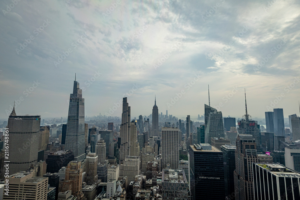 Naklejka premium Manhattan seen from top of the rock 3