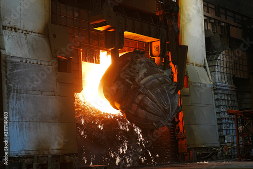 Foto At the blast furnace site of the steel plant, a heavy steel structure factory bu