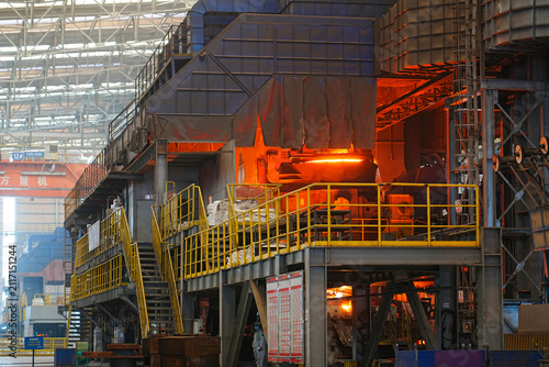 At the blast furnace site of the steel plant, a heavy steel structure factory building