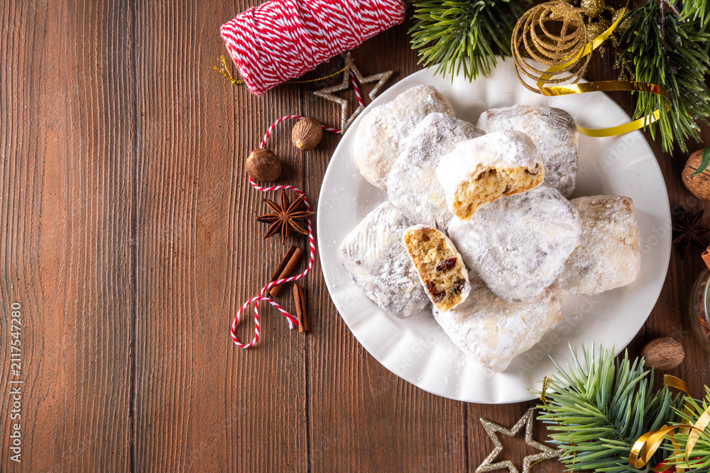 Obraz premium Homemade Christmas stollen bites