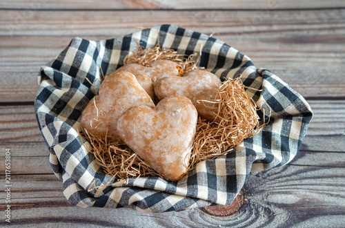 Heart gingerbread cookies with icing sugar and ginger
